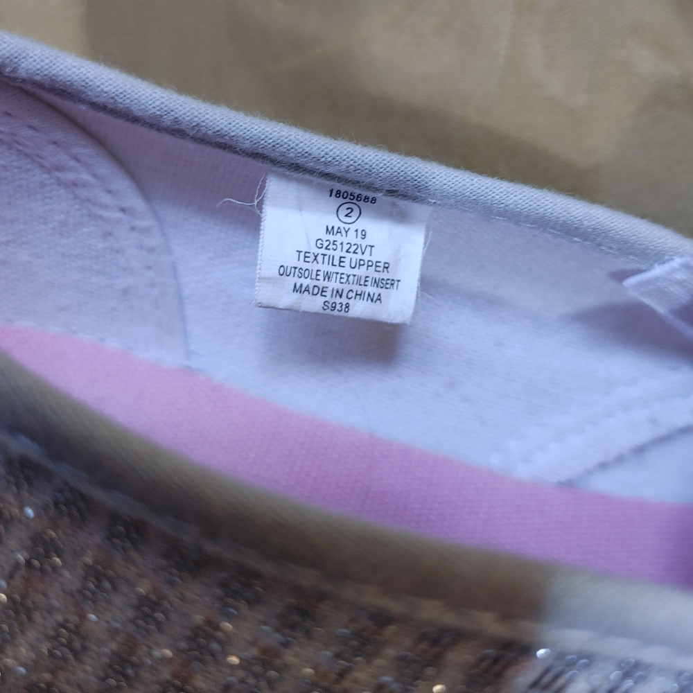 Kids silver sparkle slip on sneakers - Picture 3 of 3